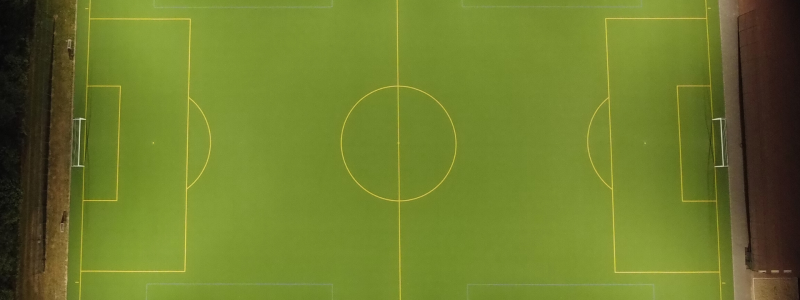 LED Flutlicht Fußballplatz